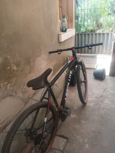 VENDESSE BIKE OU TROCO POR UM IPHONE TBM!