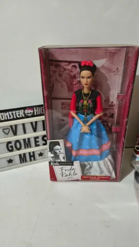 Barbie Frida Kahlo mulheres inspiradoras