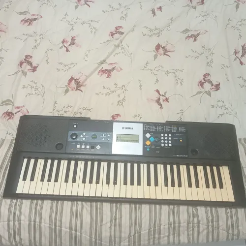 TeclaTeclado Yamaha PSR-E223 Original - Excelente bom e Funcionando Perfeitamente
