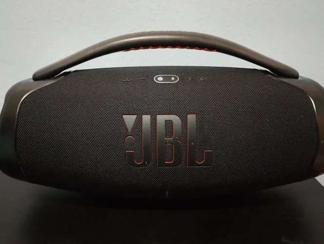 JBL boombox 3