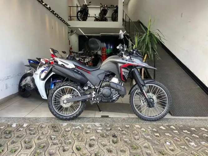 YAMAHA XTZ 250 LANDER LE 2026-2026