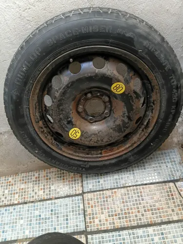 Vendo estepe pra vender logo...
