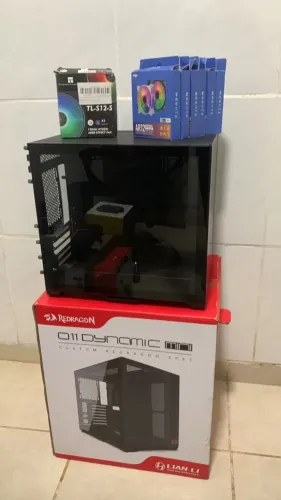 Gabinete Lian Li O11 Dynamic mini Redragon Spec Preto Com 9 fans 6 Aigo e 3 Gamemax