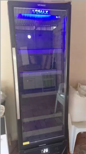 Expositora da metal frio da venax 127 VLT 470 litros