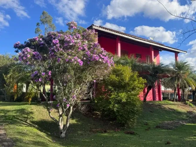 VENDE-SE CHÁCARA DOS SONHOS EM TUIUTI - 2 CASAS + PISCINA + ÁREA GOURMET