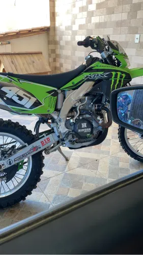 Vendo klx recém revisada geral  só andar 