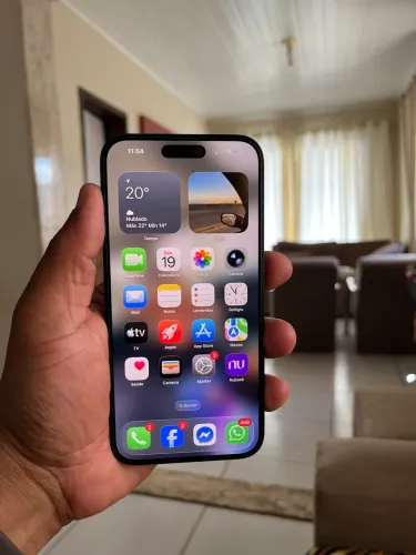 Vendo ou troco iPhone 14 Pro Max 256gb novinho todo original sem marcas de uso!!