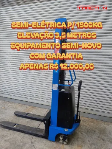 Empilhadeira semi-elétrica