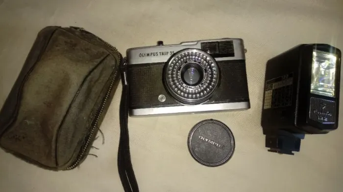 Máquina Fotográfica Olympus Trip 35
