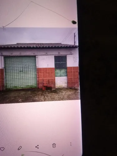Vendo essa casa por 80 mil ou troco por apartamento com torna da sua parte