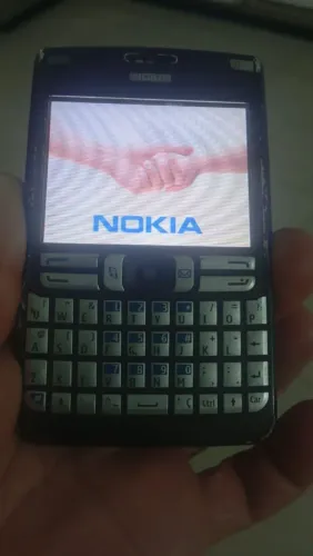 Nokia E62 relíquia falta bateria e tampa traseira 