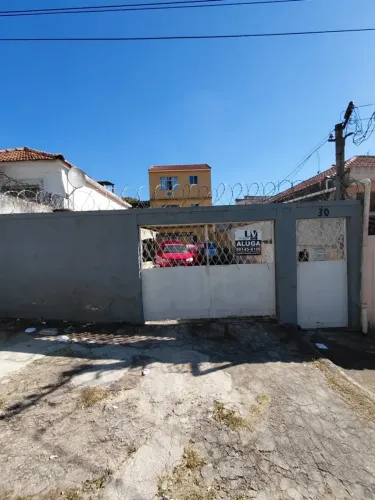 Amplo apt , sala 1 quarto, frente em ótima localização