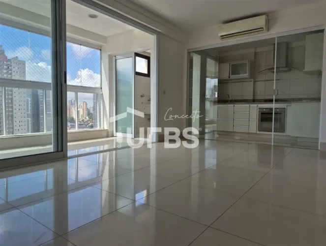 Esse belo apartamento de 3 suites fica em um excelente condomínio para crianças pois tem u