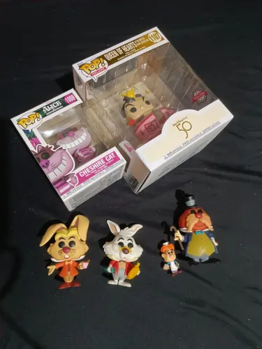 Lote de funkos Alice no país das maravilhas