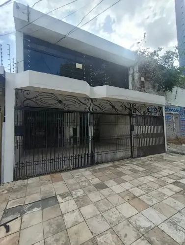 casa duplex para venda com 4/4 sendo três suítes