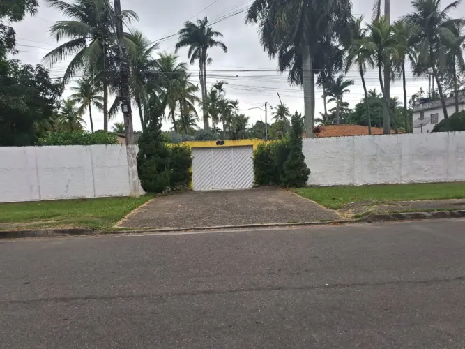 Sitio Sepetiba 3 250 metros plano e independente casa 4 Quartos e 1 quarto suíte piscina