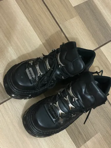 Vendo bota newrock RP