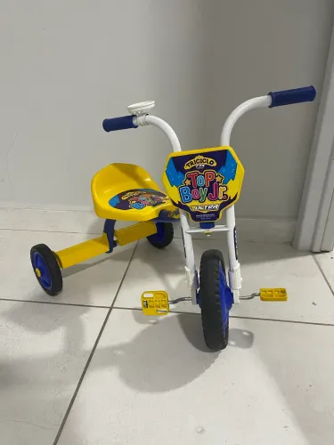 Triciclo infantil