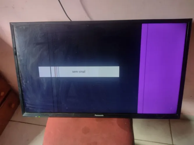 Tv PANASONIC para conserto.