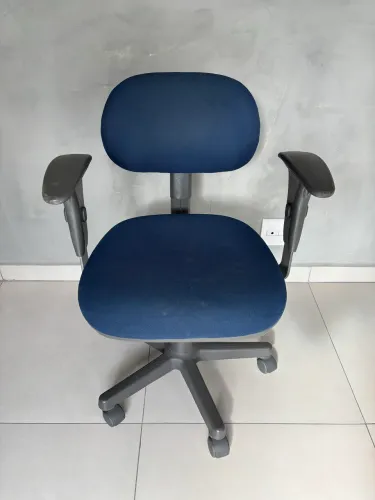 CADEIRA ESCRITÓRIO GIRATÓRIA 