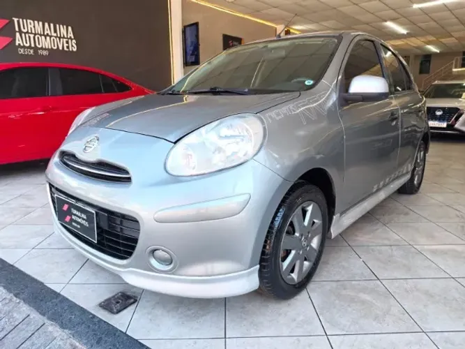 Nissan March SR 1.6 16V Flex Fuel 5P 2013