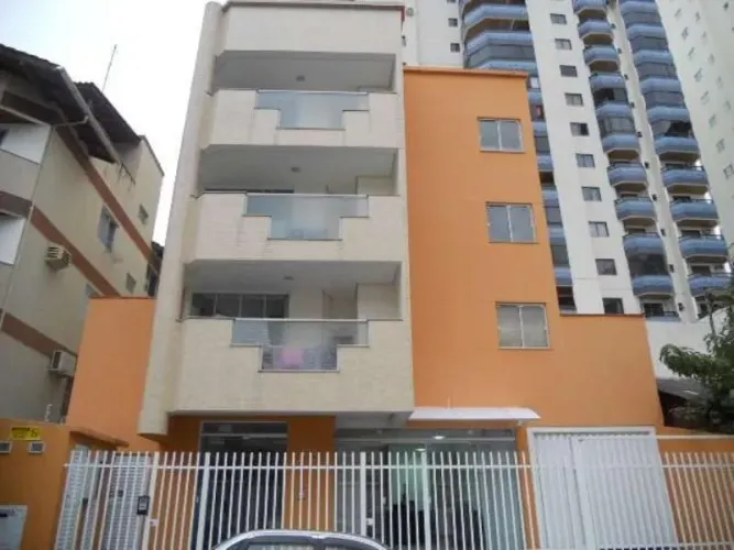 3 dormitórios / sacada com churrasqueira / VERAO