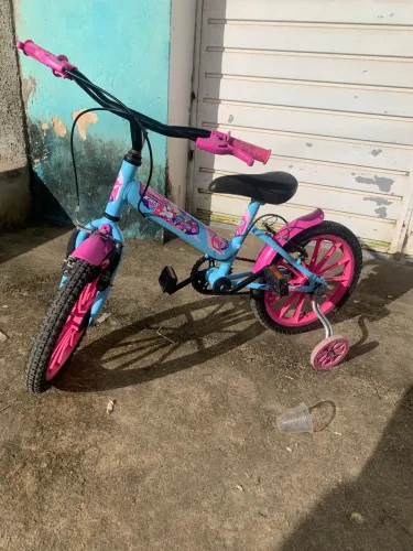 Bicicleta aro16 semi-nova