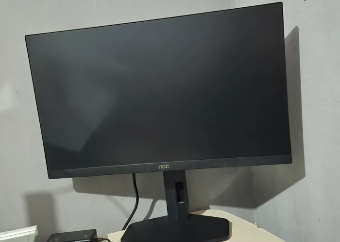Monitor gamer AOC 180Hz 24"