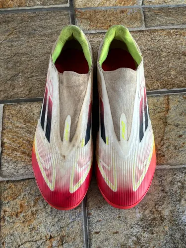 Chuteira Adidas F50