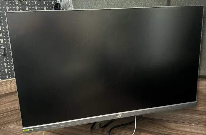 Monitor 27Pol Asus Stricks QHD 1440p 180hz Gsync