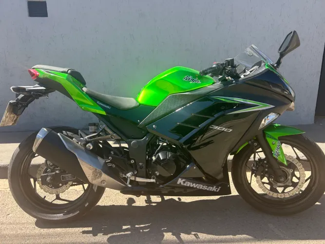Kawasaki ninja 300