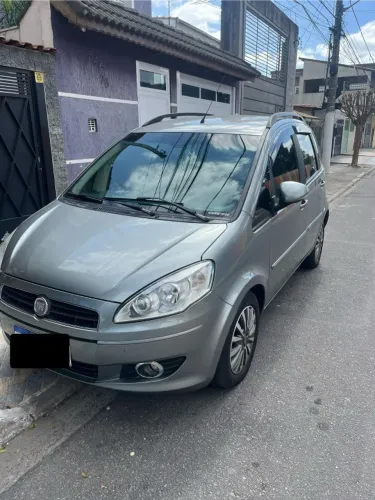 Fiat Idea Essence 1.6 Flex 16V 5P 2012