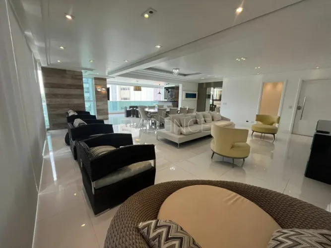 Apartamento mobiliado à venda no Jardim Anália Franco com 244 metros