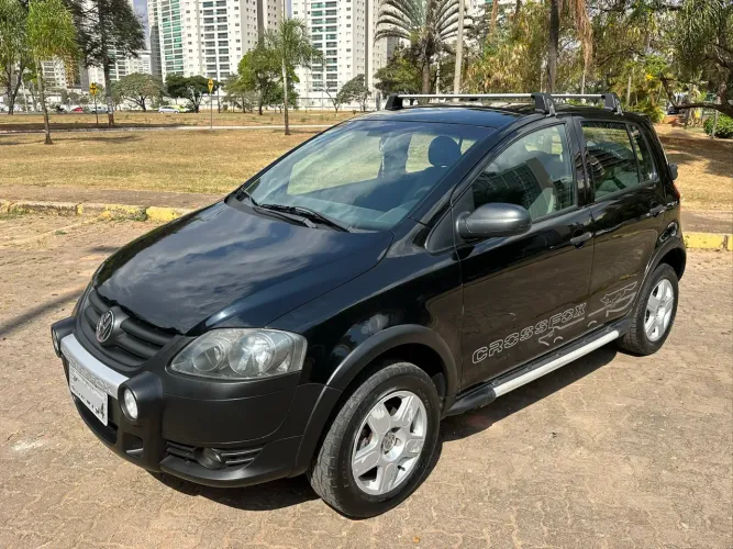 Volkswagen Crossfox 1.6 MI Total Flex 8V 5P 2010