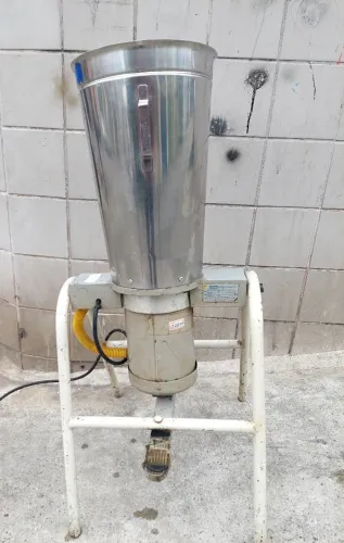 VENDO LIQUIDIFICADOR INDUSTRIAL 15 LT 220V 
