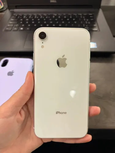 iPhone XR 