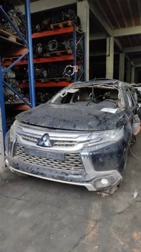 Sucata  Mitsubishi Pajero Sport HPE 2020 para retirada de peças 