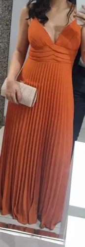 Vestido de festa terracota