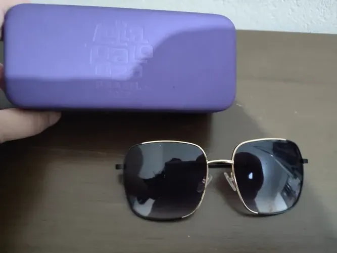 oculos chili beans + caixa lollapaloza