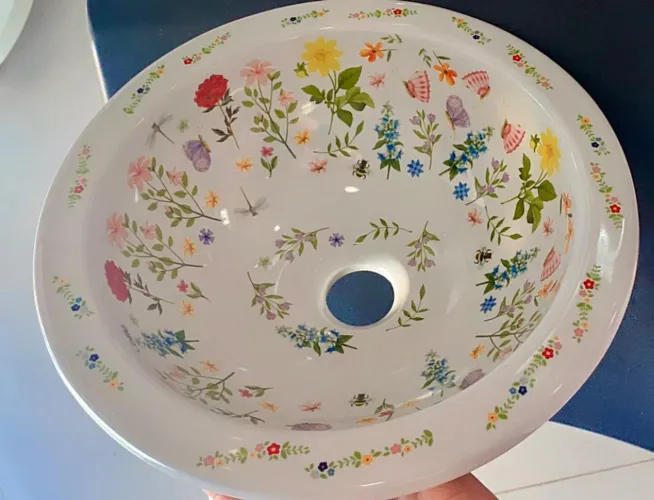 Cuba de porcelana pintada a mão