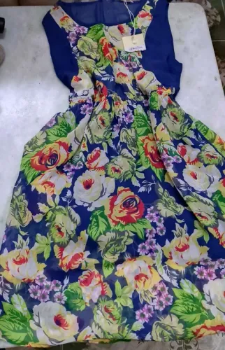 vestido floral azul tecido chiffon urban & co