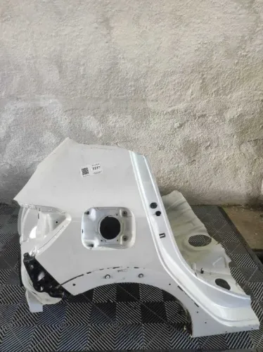 Lateral direita com painel traseiro Renault Sandero 2014 20