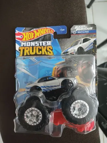 Carro Hot Wheels Monster Trucks Fast & Furious Skyline