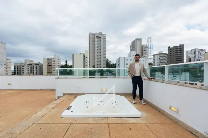 Cobertura 04 quartos à venda no bairro Gutierrez, próximo ao Barroca Tênis Clube