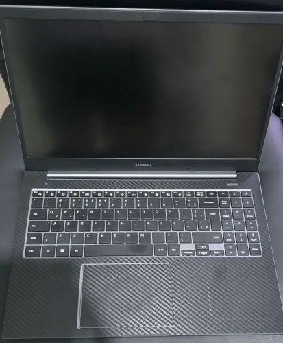 Samsung I7 11a Ger. - 32 Ram - 1 TB - NP550XDA