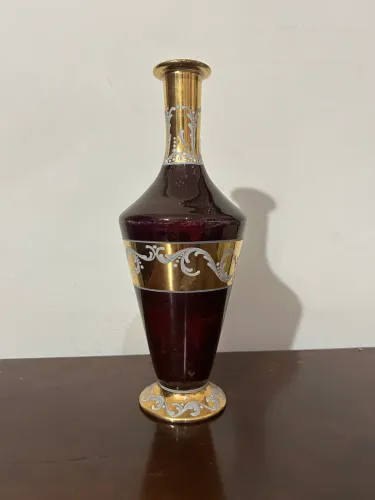 Vaso antigo com detalhes dourado - 32 cm