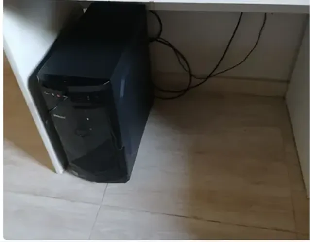 CPU CORE I 3 DE 7 GERAÇÃO SEM A MEMÓRIA RAM E HD PRA TORRAR