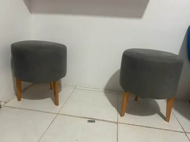 Banquinhos confortáveis 