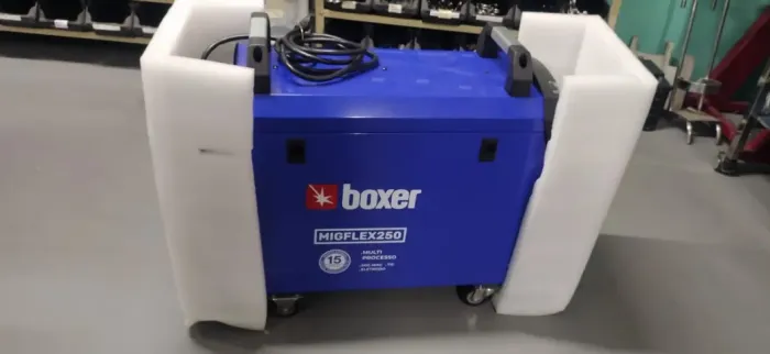 Máquina de Solda Inversora Boxer MIGFLEX 250