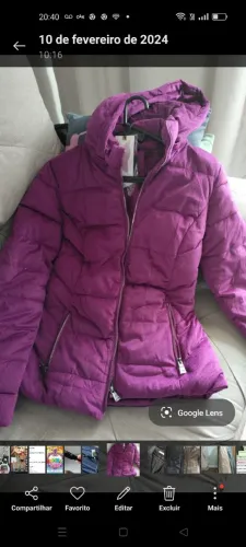 Casaco com capuz Nova - Perfeita para o inverno!. Capuz removível.